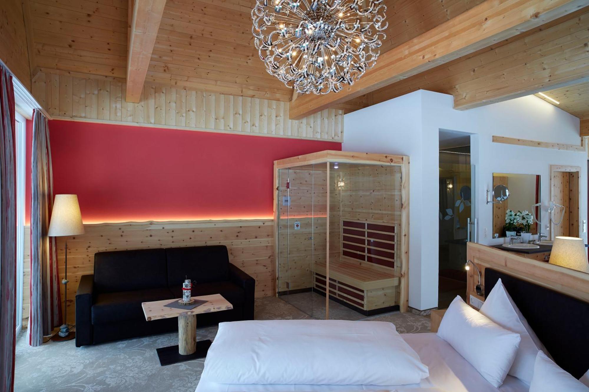 Romantik Resort & Spa Der Laterndl Hof Haldensee Dış mekan fotoğraf