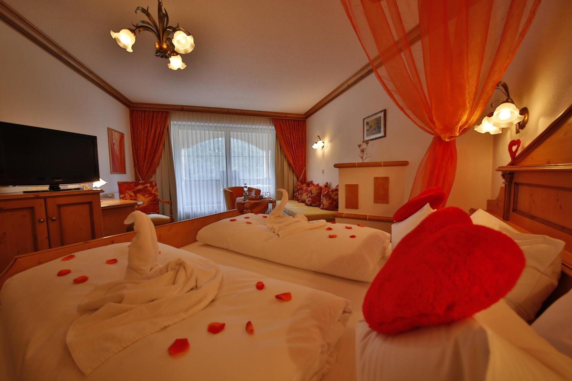 Romantik Resort & Spa Der Laterndl Hof Haldensee Oda fotoğraf